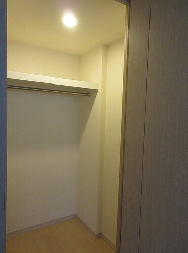 ライオンズ千葉寺ステーションフロントレジデンスの収納|ウォークインクロゼット　※2025年3月撮影