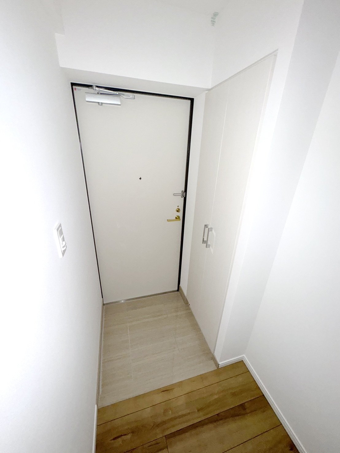 リヴシティ両国五番館の玄関