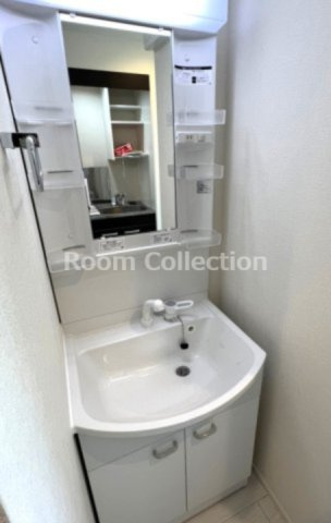 The Lex Oji（ザレックスオウジ）の独立洗面台|（同仕様画像）