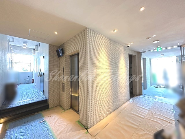 藤沢市南藤沢の賃貸マンションのエントランス