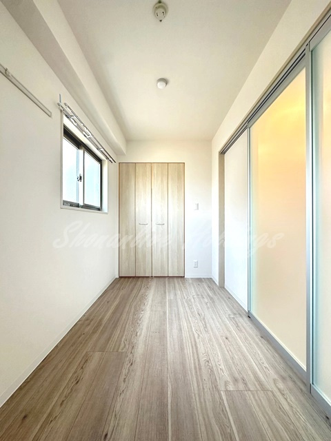 藤沢市南藤沢の賃貸マンションの洋室