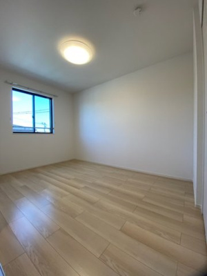 【内装】 | リリーＢ