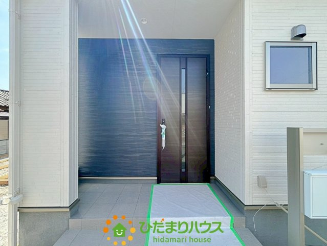 羽生市東　新築一戸建て　リーブルガーデンの玄関