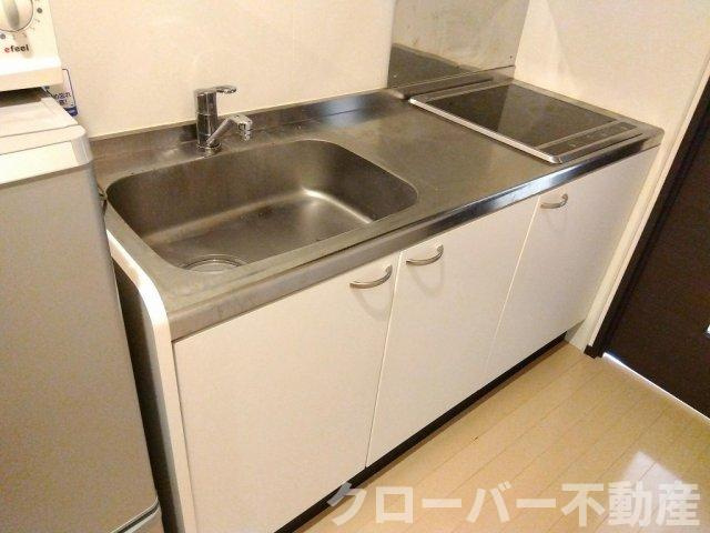 クレイノ福江のキッチン