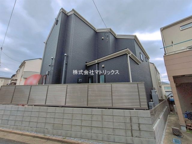 練馬区東大泉7丁目　東南角地　快適省エネ邸宅の外観
