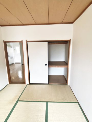ドエル・イニシオ宝塚売布の収納|専用の収納スペースです