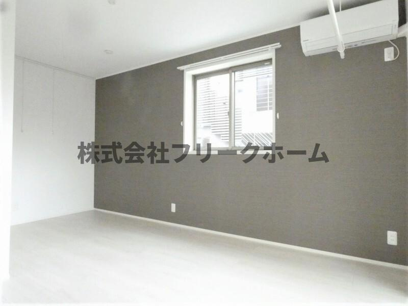 武蔵野市境２丁目のアパートの居間・リビング