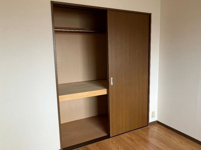 メゾン　ド　アンジュ　の収納