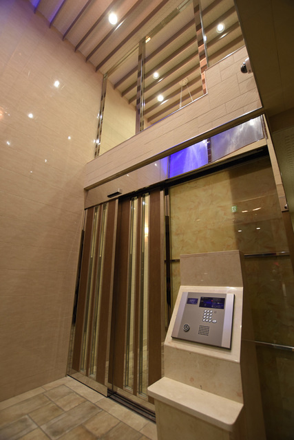 セントフィールド一番町のエントランス