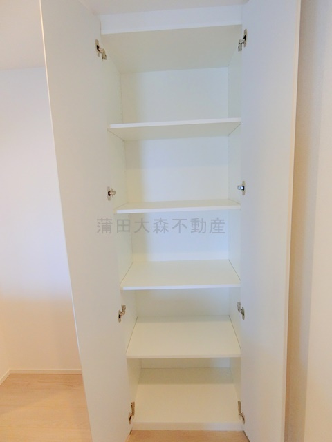 スタイリオ蒲田WESTの収納|キッチン背面収納➁