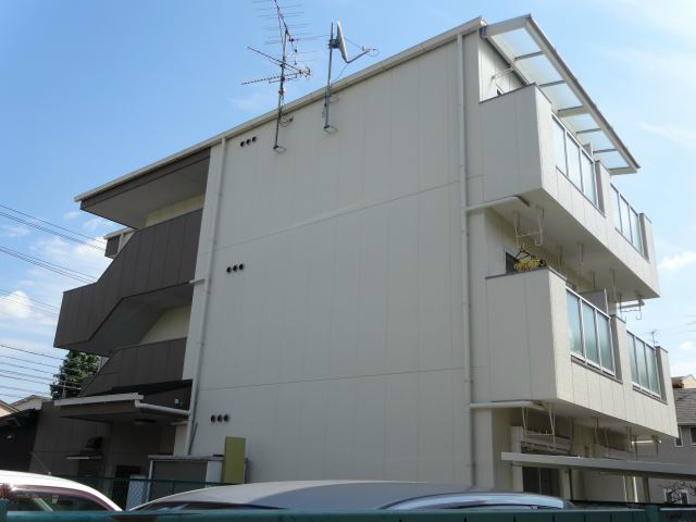 クレセント元八事の外観