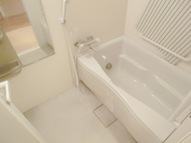 ＭＯＮＡ  ＶＡＬＥⅡの浴室|広いバスルームです♪