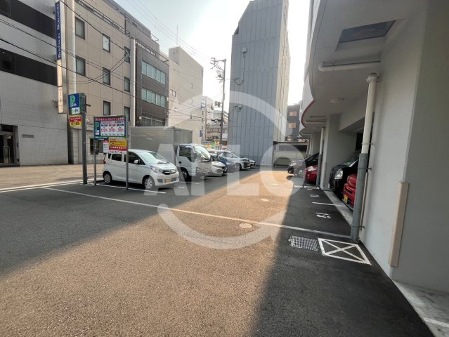 セレニテ日本橋プリエの駐車場|セレ二テ日本橋プリエ　駐車場