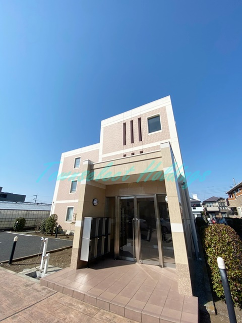 藤沢市石川４丁目の賃貸マンションのエントランス