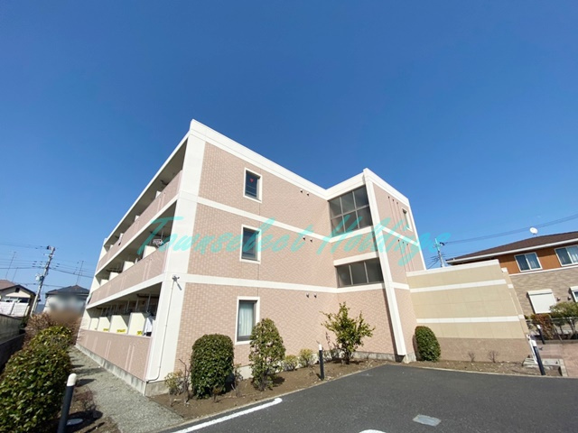 藤沢市石川４丁目の賃貸マンションの外観