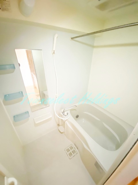 藤沢市石川４丁目の賃貸マンションの浴室