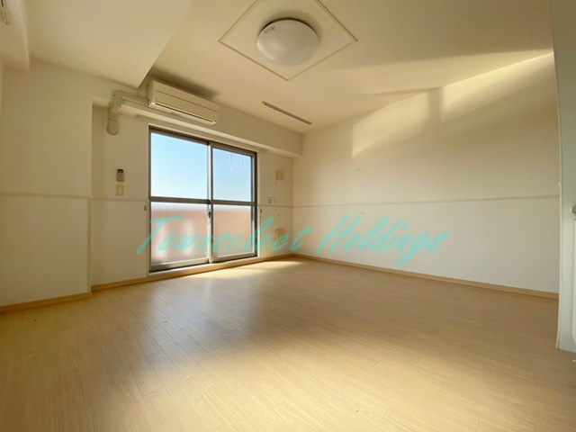 藤沢市石川４丁目の賃貸マンションの居間・リビング