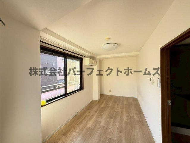 シャトークレールの居間・リビング|使いやすい居間です