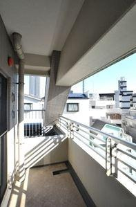 プレミアステージ市ヶ谷河田町のバルコニー|日当たり良好