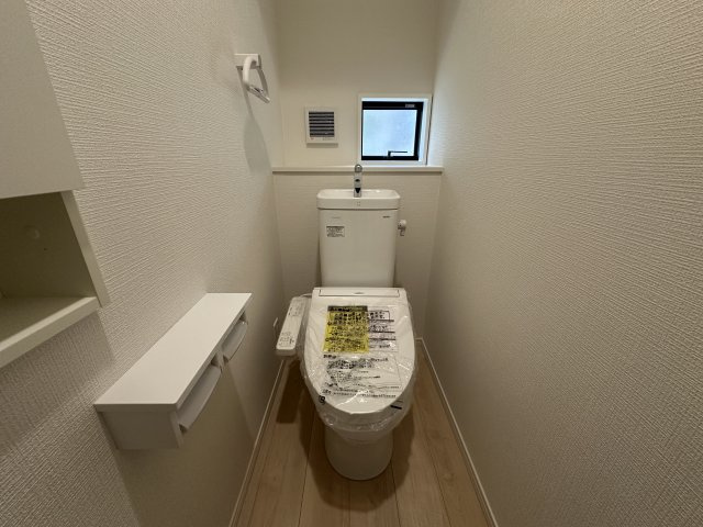 神戸市西区王塚台7丁目新築戸建２号棟のトイレ