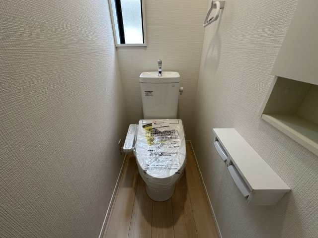 神戸市西区王塚台7丁目新築戸建２号棟のトイレ