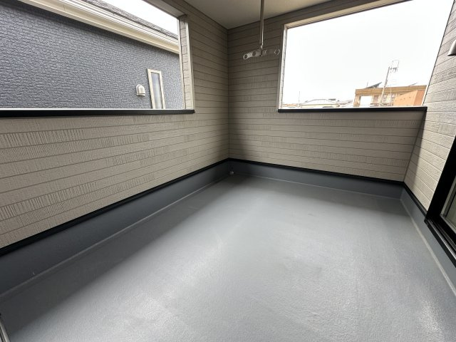 神戸市西区王塚台7丁目新築戸建２号棟のバルコニー