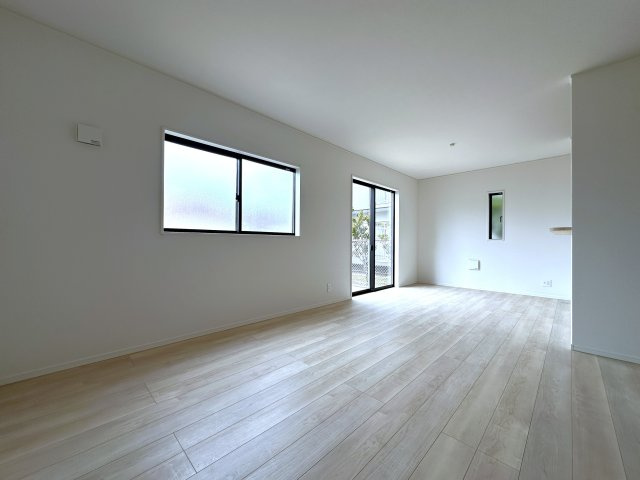 神戸市西区王塚台7丁目新築戸建２号棟の居間・リビング