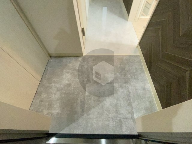 PROUDEST COURT西堤の玄関