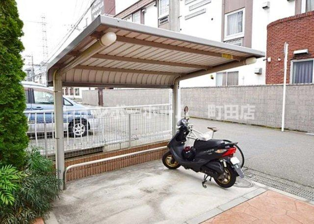 ハーモニー※初期費用分割あと払いサービス利用可能物件の駐車場