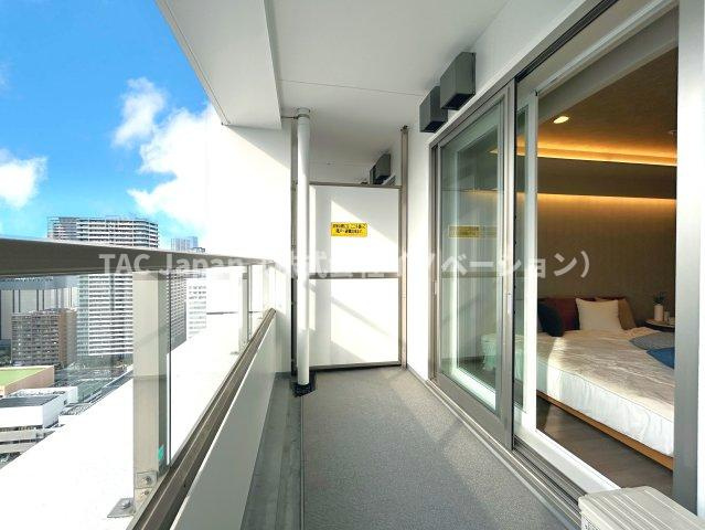 東京シーサウスブランファーレのバルコニー|広いバルコニーは、暮らしの中での光と風を演出してくれています。見事なまでの開放的な空間をお楽しみください。