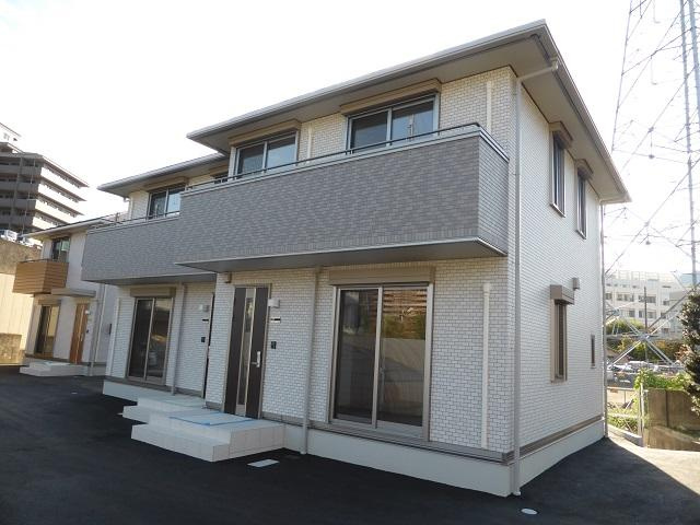 エルメゾン坂原　Ａ　(メゾネット)