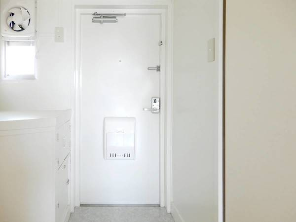 ビレッジハウス畑賀2号棟の玄関|ビレッジハウスの同一物件・同一タイプの間取りの写真です