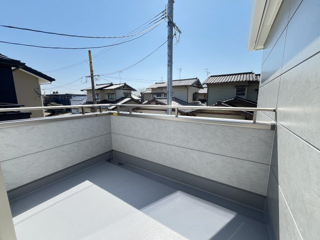 【バルコニー】 | 福岡市早良区飯倉4丁目　1号棟（全2棟）【仲介手数料無料・0円】 | 現地写真。