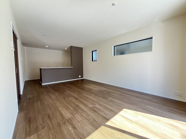 【内装】 | 福岡市早良区飯倉4丁目　2号棟（全2棟）【仲介手数料無料・0円】 | 施工例。施工例は完成時と異なる場合があります。