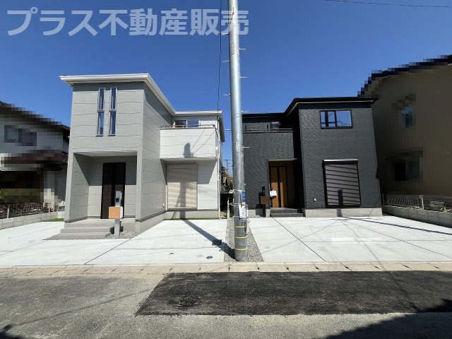 【外観】 | 福岡市早良区飯倉4丁目　2号棟（全2棟）【仲介手数料無料・0円】 | 現地写真。プラス不動産販売なら、現場の全ての棟をまとめてご見学頂けます。