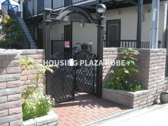 ベーラ・ドーモ・アキラのエントランス