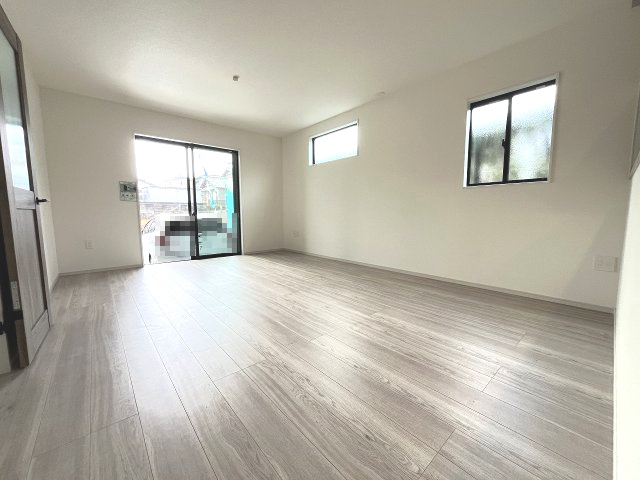 【居間・リビング】 | 福岡市中央区笹丘1丁目3期　1号棟（全3棟）【仲介手数料無料・0円】 | 施工例。施工例は完成時と異なる場合があります。