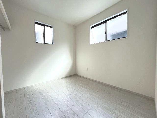 【子供部屋】 | 福岡市中央区笹丘1丁目3期　1号棟（全3棟）【仲介手数料無料・0円】 | 施工例。施工例は完成時と異なる場合があります。