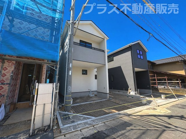 【外観】 | 福岡市中央区笹丘1丁目3期　2号棟（全3棟）【仲介手数料無料・0円】 | 現地写真。プラス不動産販売なら、現場の全ての棟をまとめてご見学頂けます。