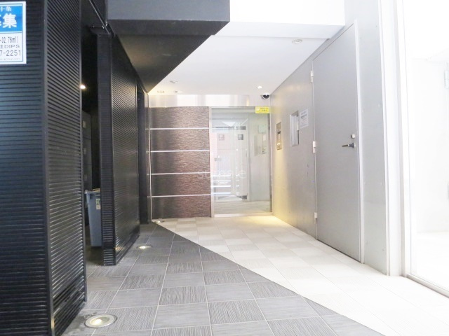 北区東十条１丁目の賃貸マンションのロビー|こちらエントランス部分になります☆