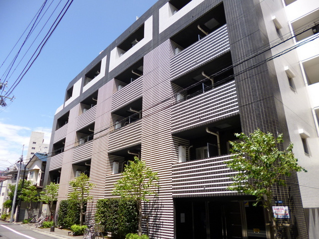 北区東十条１丁目の賃貸マンションの外観|タイル張りのオシャレな外観！