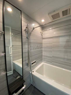 【浴室】 | エスライズ西本町Ⅱ | 浴室暖房乾燥、追い焚き、オートバスなど機能充実の浴室！