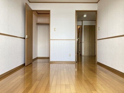 【洋室】 | セレーザ鶴田