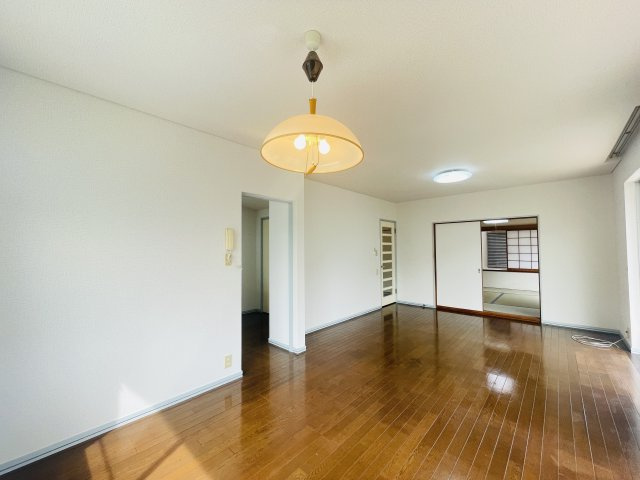【居間・リビング】 | 熊谷市万吉　中古戸建
