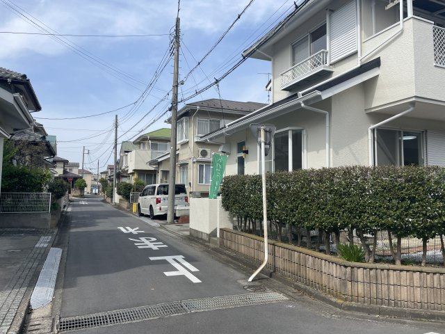 【前面道路含む現地写真】 | 熊谷市万吉　中古戸建