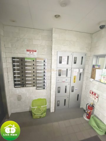 リヴシティ両国弐番館のロビー