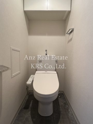 【トイレ】 | プレサンス京町堀ノース | 温水洗浄便座のおトイレには棚もあります★