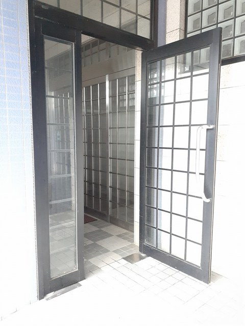 ネオ・グランツのエントランス|エントランス