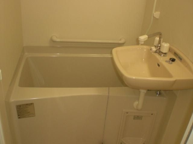 レオネクストさくらの浴室