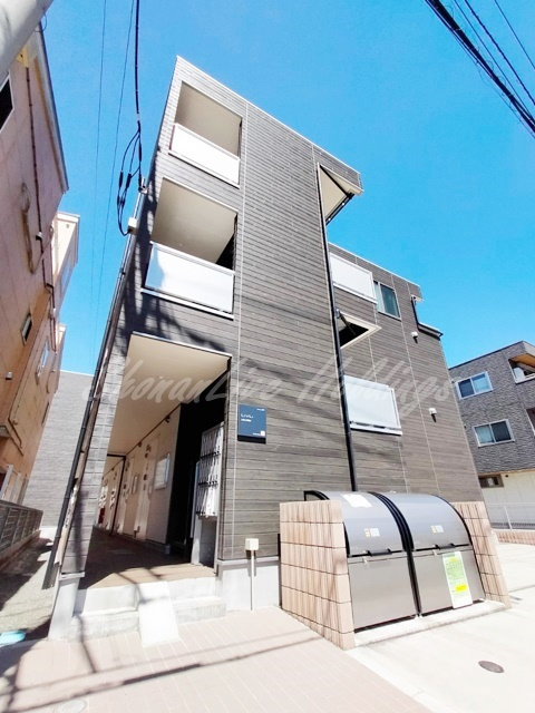 リブリ・笠間のエントランス